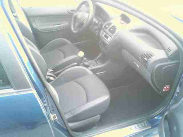 Peugeot 206 90 1.4 16 V