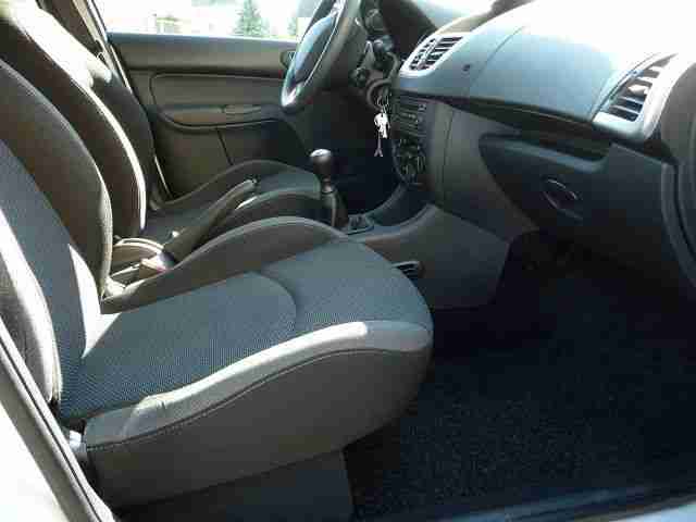 Peugeot 206+ Basis, Klima, 5-Türig, Guter Zustand.