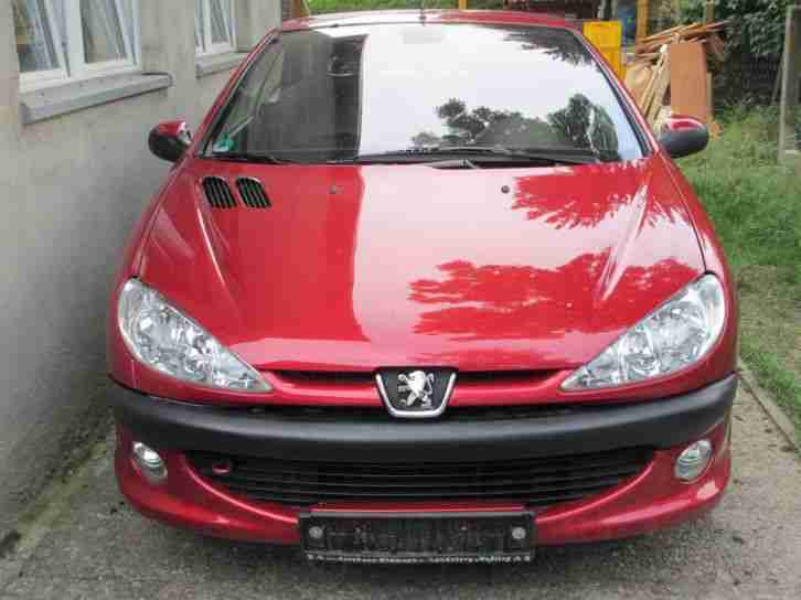 Peugeot 206 CC Cabrio Rot 1, 6 16V 109PS Automatik Guter Zustand