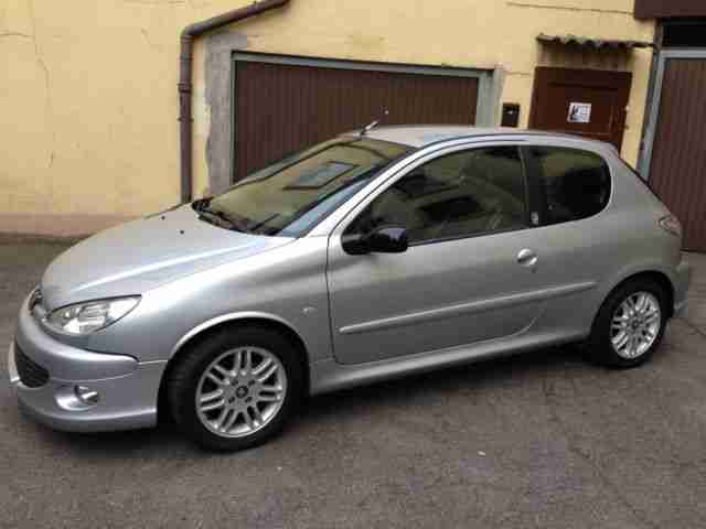 Peugeot 206 GT Klimaautomatik Original Zustand 2307