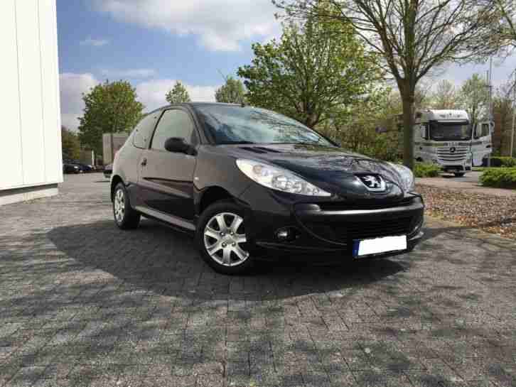 Peugeot 206+ HDI Diesel Modell 2012 TÜV 03/17 Multimedia Bluetooth 8 fach bereif