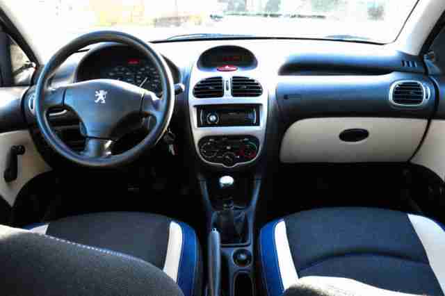 Peugeot 206 Petit Filou 60 / Scheckheftgepflegt