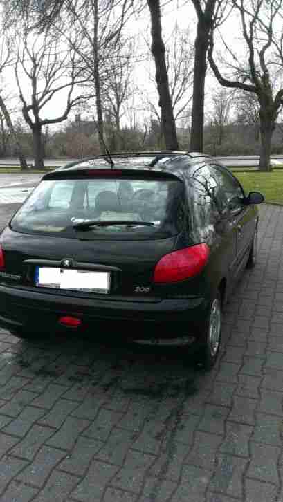 Peugeot 206 Schwarz TÜV bis 10.2016 Motor Getriebe OK