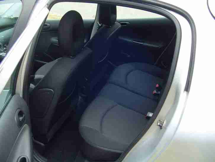 Peugeot 206 *TOP gepflegt* Klimatronic 8 - fach bereift - scheckheftgepflegt E4