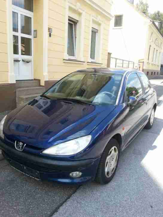 Peugeot 206 TÜV bis 11.2015 Nur 1 Tag