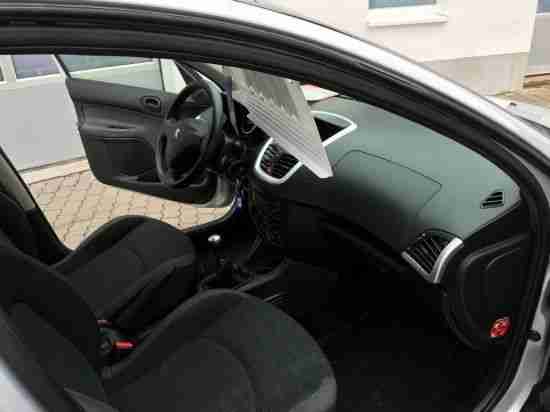 Peugeot 206 Top Zustand / scheckh/ Klima