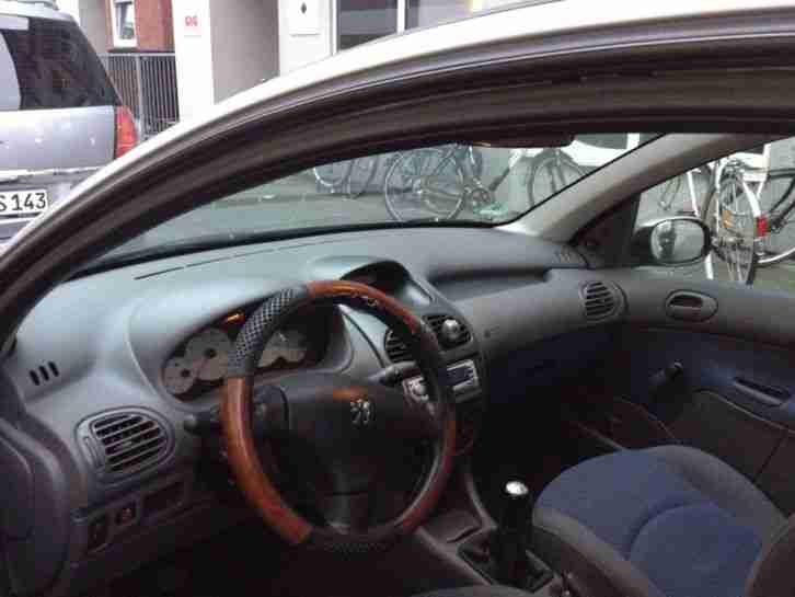 Peugeot 206-sehr gepflegt.Nichtraucher Auto