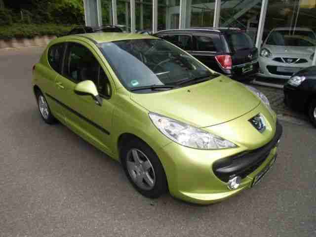 Peugeot 207 1.4 16V Urban Move 3 trg. Winterräder LM