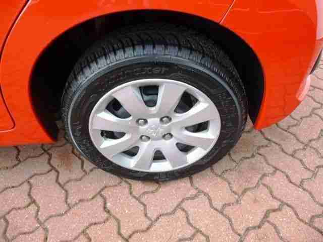 Peugeot 207 1.4 16V VTI 95 Filou 5-türig