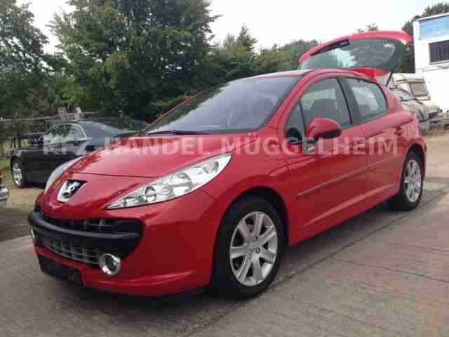 Peugeot 207 1.6 SPORT KLIMA NAVI SITZHEIZUNG