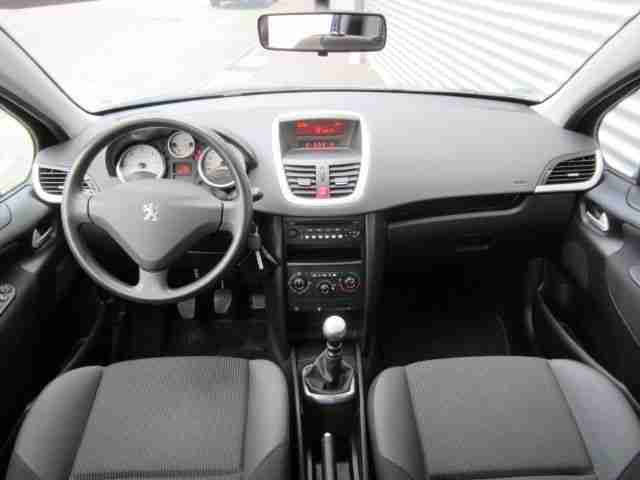 Peugeot 207 110 HDi FAP (Blue Lion) Tendance