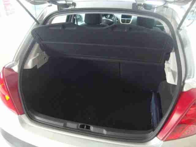 Peugeot 207 110 HDi FAP (Blue Lion) Tendance