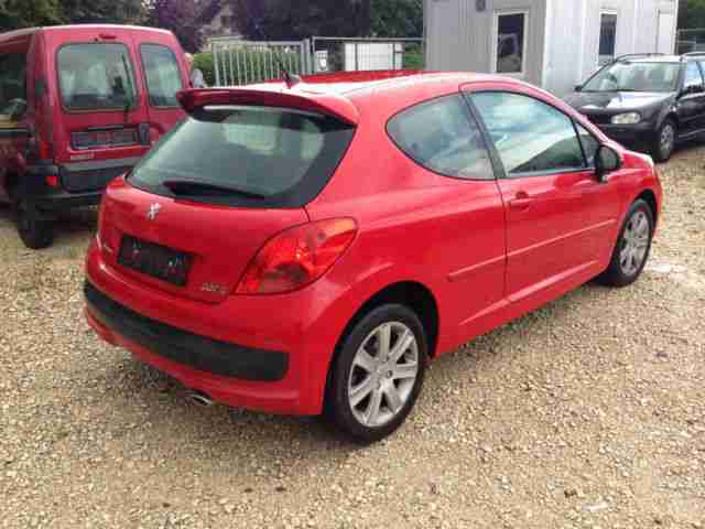 Peugeot 207 110 HDi FAP Filou