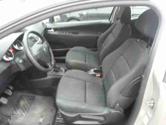 Peugeot 207 75