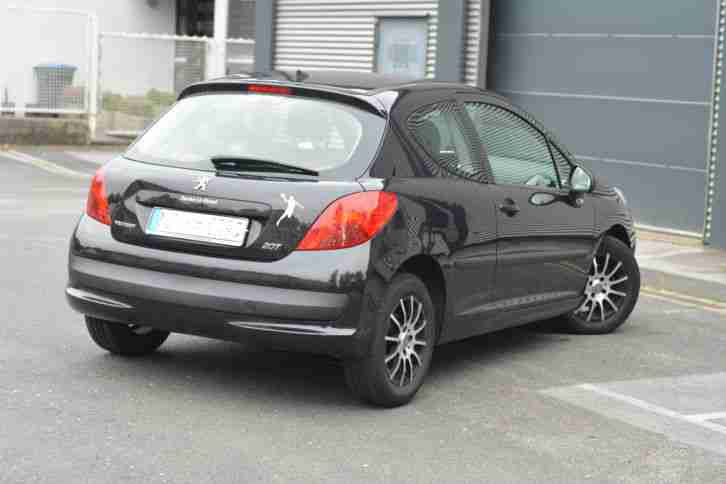 Peugeot 207, 88.000km, Tüv 04/17, scheckheft gepflegt