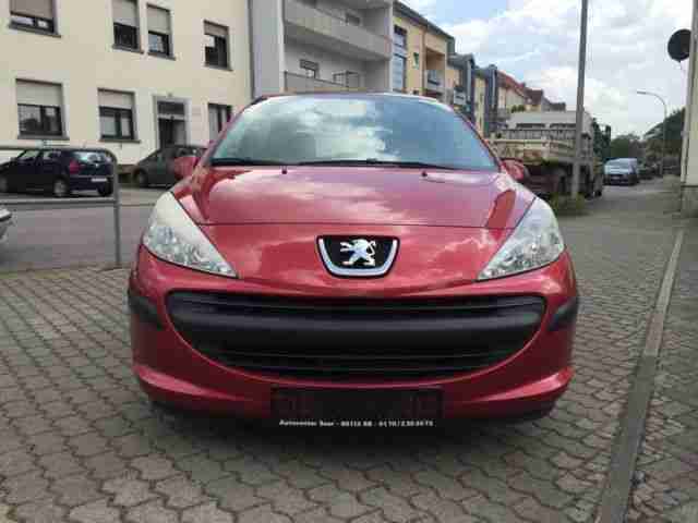 Peugeot 207 90 Tendance 1.Hand Klima 8-Fach