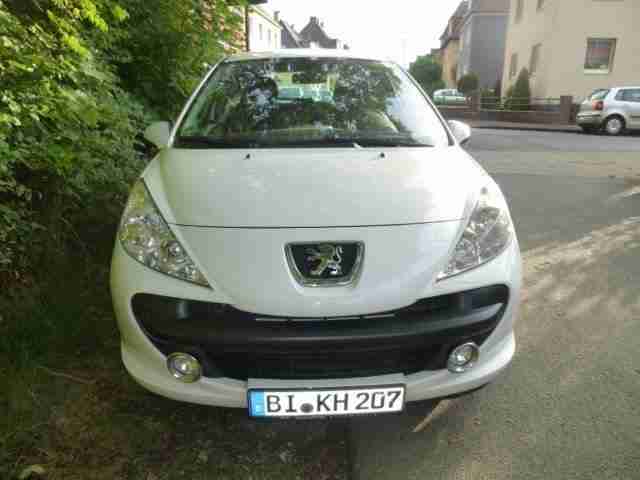 Peugeot 207, 95 VTI Urban Move, 70kW, EZ 03.2009, ca. 69.000km, AU/HU 03.2016