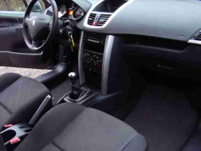Peugeot 207 95 VTi Sport