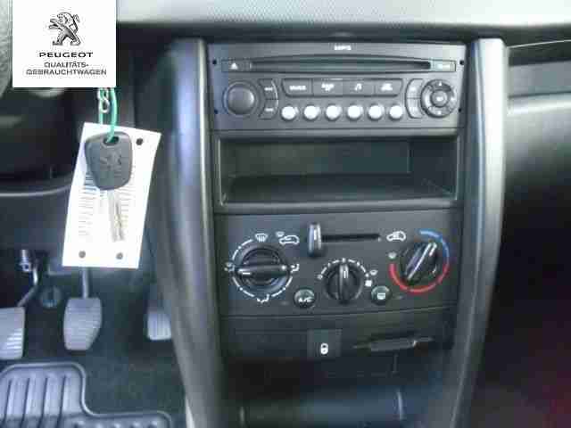 Peugeot 207 95 VTi Urban Move 3-türig m Klima