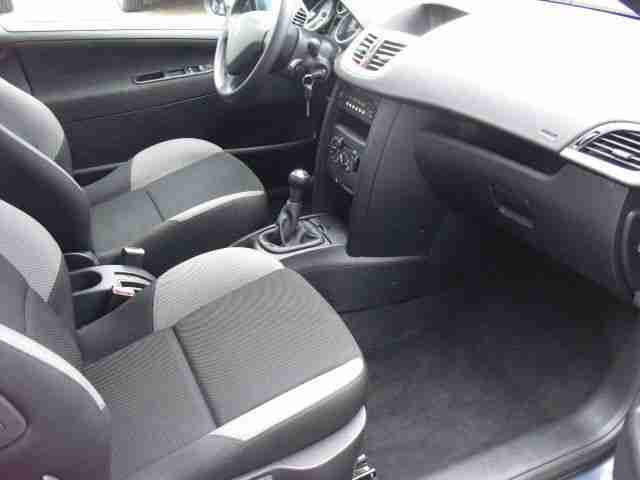Peugeot 207 95 VTi Urban Move