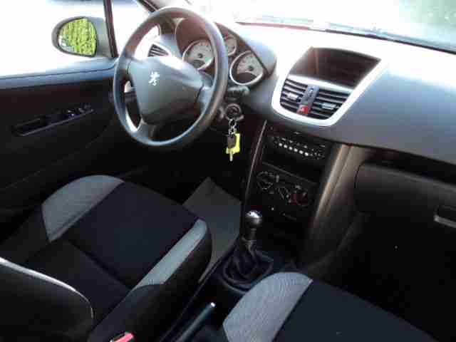 Peugeot 207 95