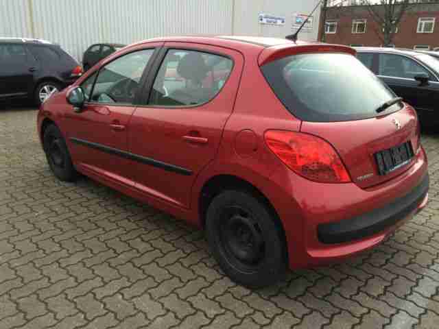 Peugeot 207 95 VTi Urban Move HU&AU Neu