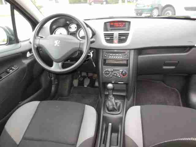 Peugeot 207 95 VTi Urban Move*Klima*Euro4*ALU*