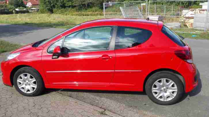 Peugeot 207 Diesel, EZ. 2011 TÜV Juni 2018 geringer Seitenschaden 148000KM
