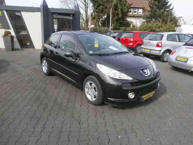 Peugeot 207 + Klima + 8fach bereift + TÜV 09/16