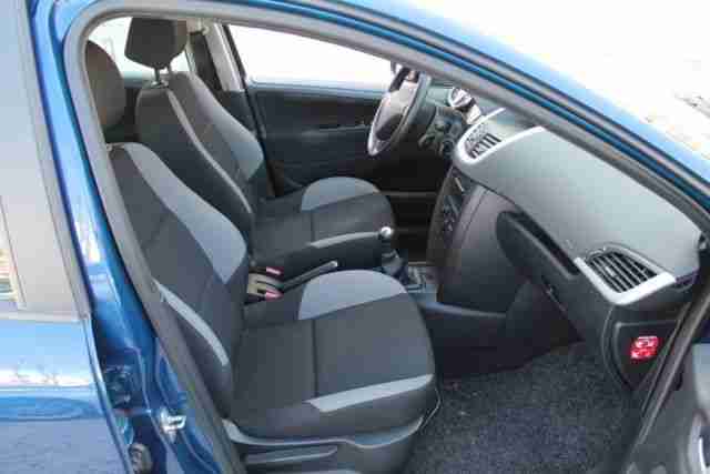Peugeot 207 Tendance 5 türig 1 Hand