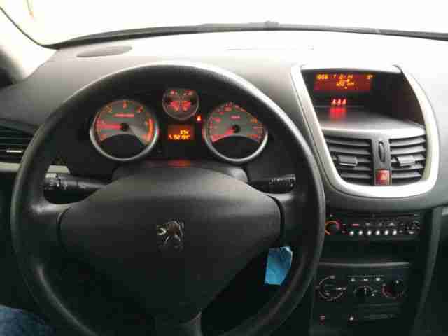 Peugeot 207 Tendance 90HDI TUV02/2018 EURO 4 GRÜN PLAKE