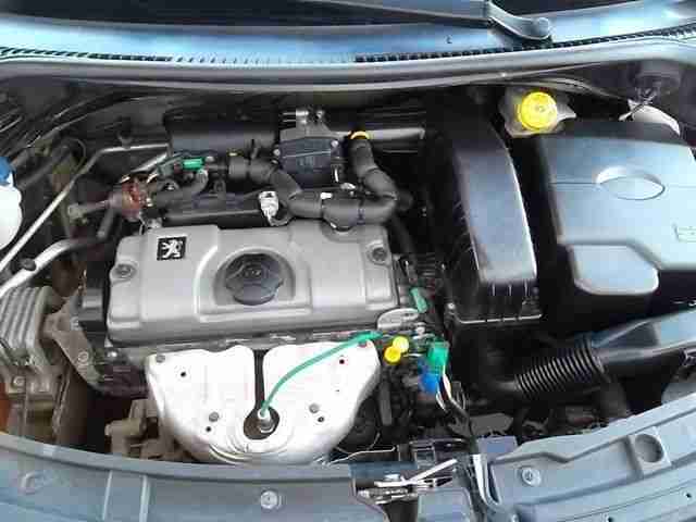 Peugeot 207 Tendance 96000 KM TÜV 8.16 KLIMA