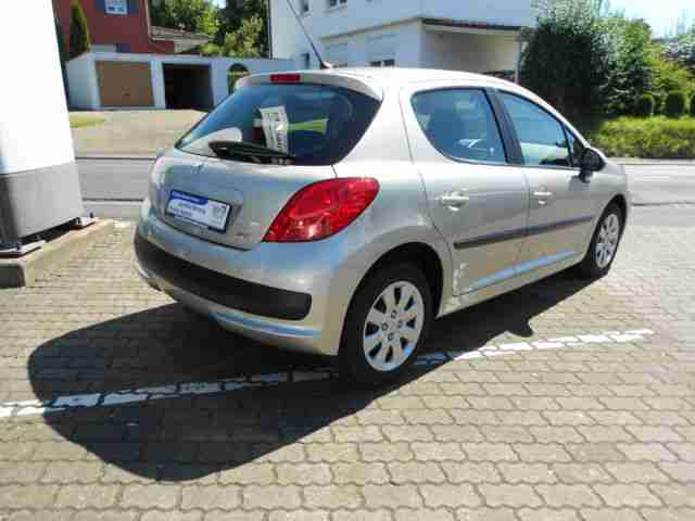 Peugeot 207 Tendance - Klima - 5 türer - 1. Hand