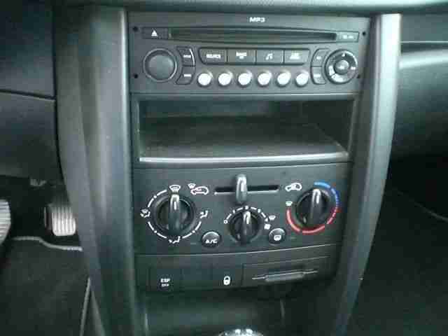 Peugeot 207 Urban Move 1. Hand