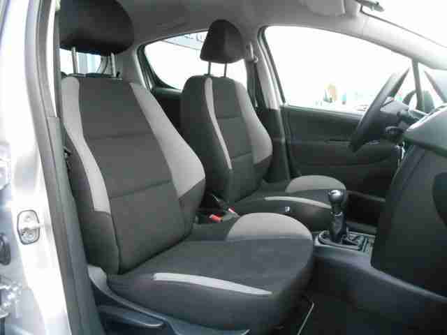 Peugeot 207 Urban Move 95 VTi