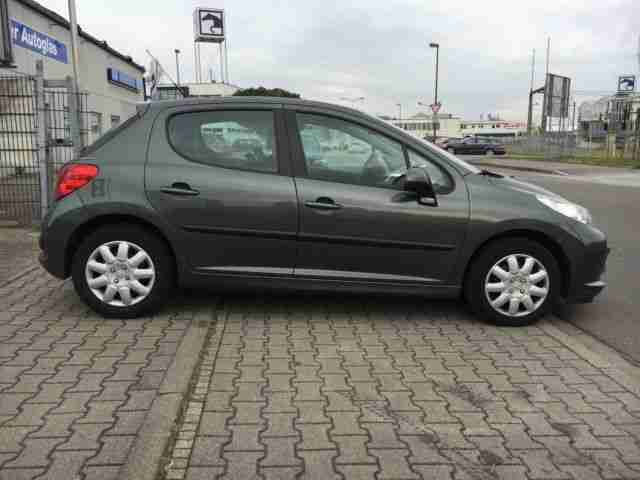 Peugeot 207 Urban Move*Klima*1Hand*8fachbereift*Euro4*