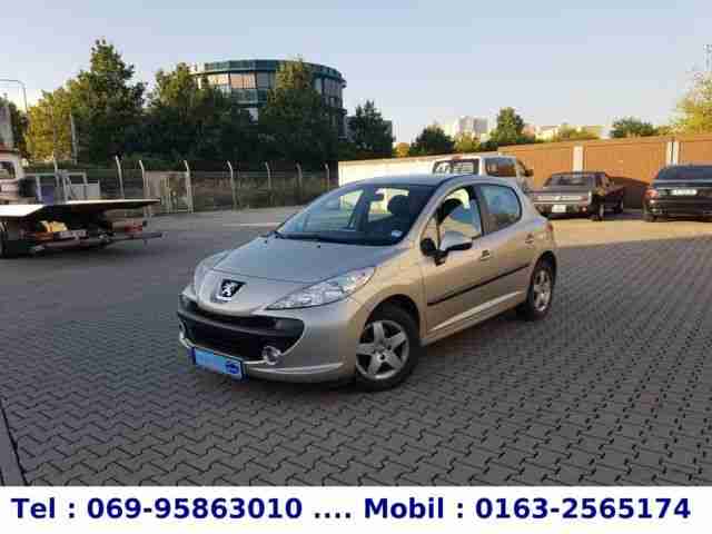 Peugeot 207 Urban Move,Klimaanlage,EFH,ZV,ABS,CD,1.Hand