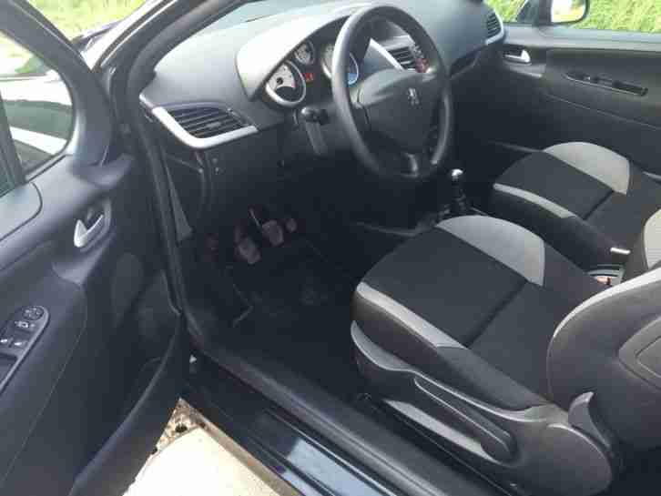 Peugeot 207 Urban Move75