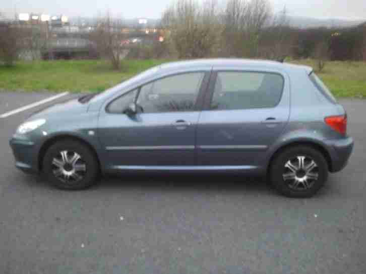 Peugeot 307 1.6i Diesel sehr sparsam 5 Liter / 100 km TÜV 01/2017