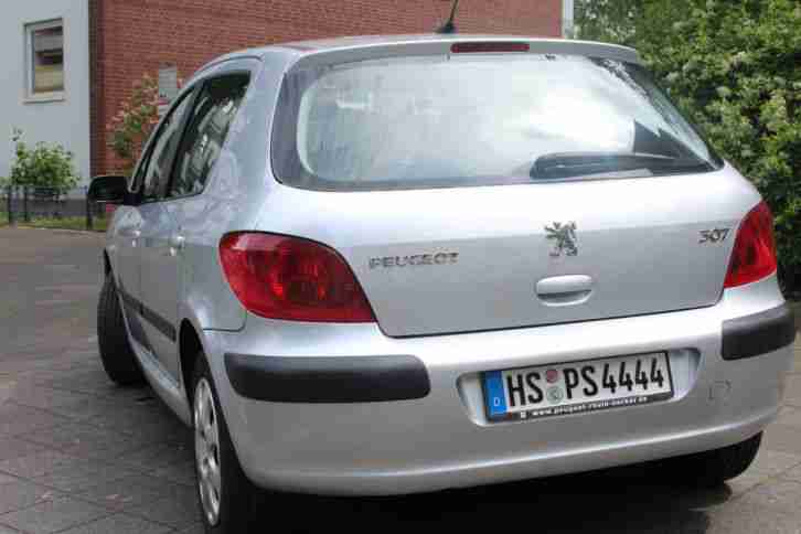 Peugeot 307 TÜV 08/2017, grüne Plakette Neue Kupplung Angemeldet Klima 2.HAND