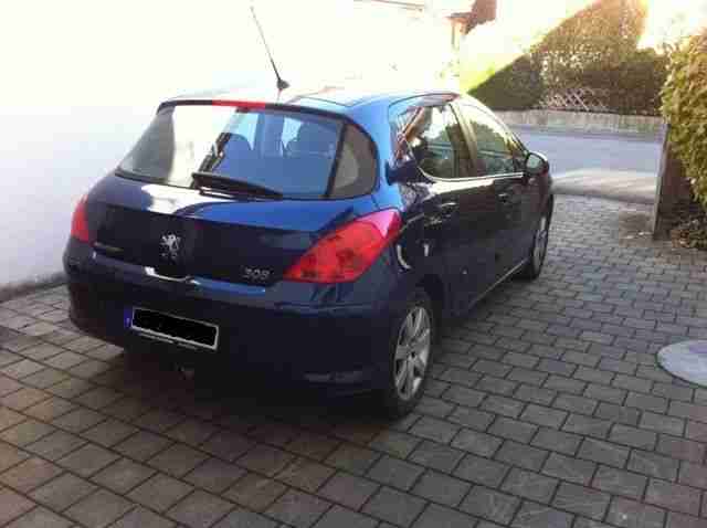 Peugeot 308 Sport 32000 km 120 PS blau metallic