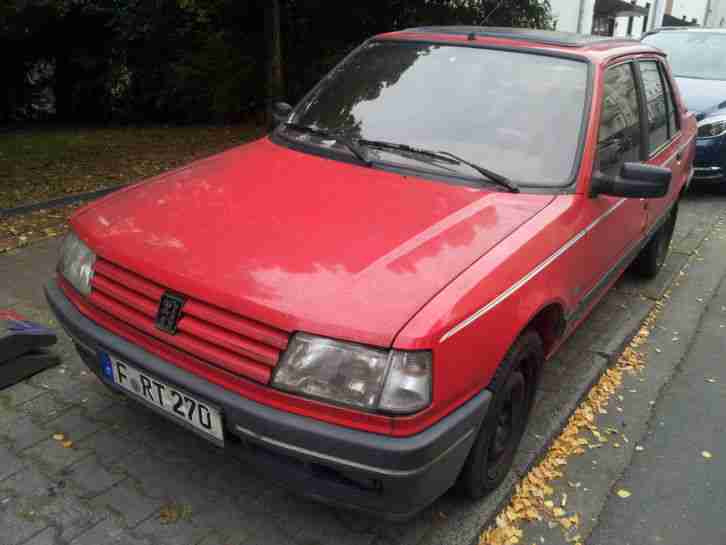 Peugeot 309 SX Bestline bedingt fahrbereit an Liebhaber Bastler Teile schlachten