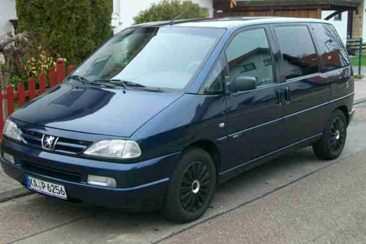 Peugeot 806 Esplanade 2,0l 97 KW blau