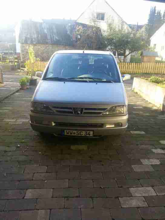 Peugeot 806 Quiksilver 97 kW (132 PS)