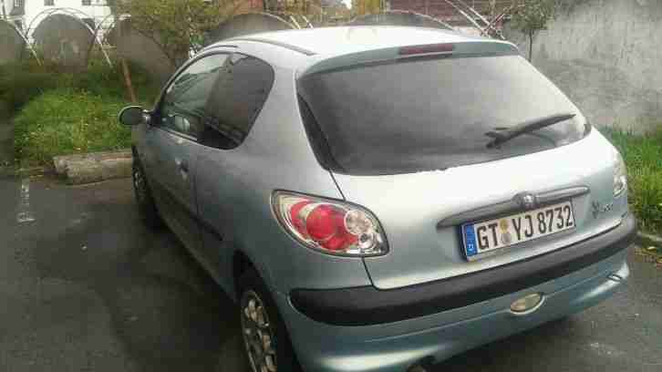 Peugeout 206 Prestance. 1.1