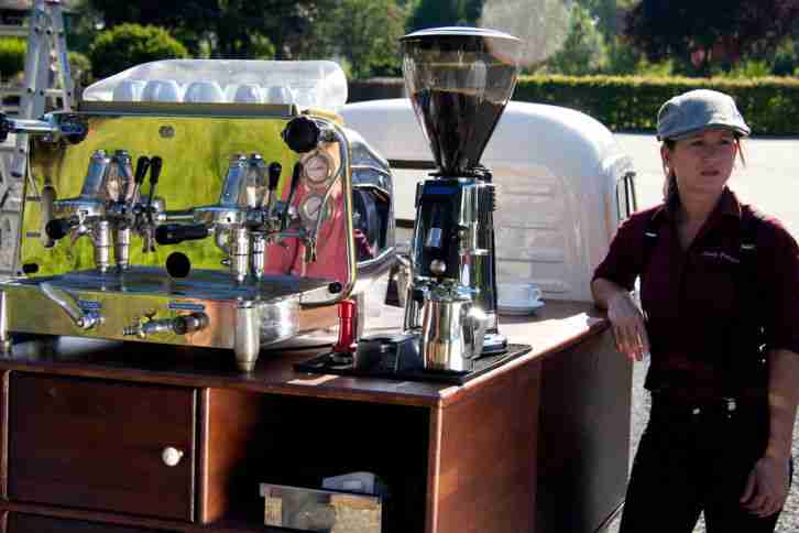 Piaggio Ape von 1964 als Verkaufswagen oder Kaffeemobil / mobile Kaffeebar