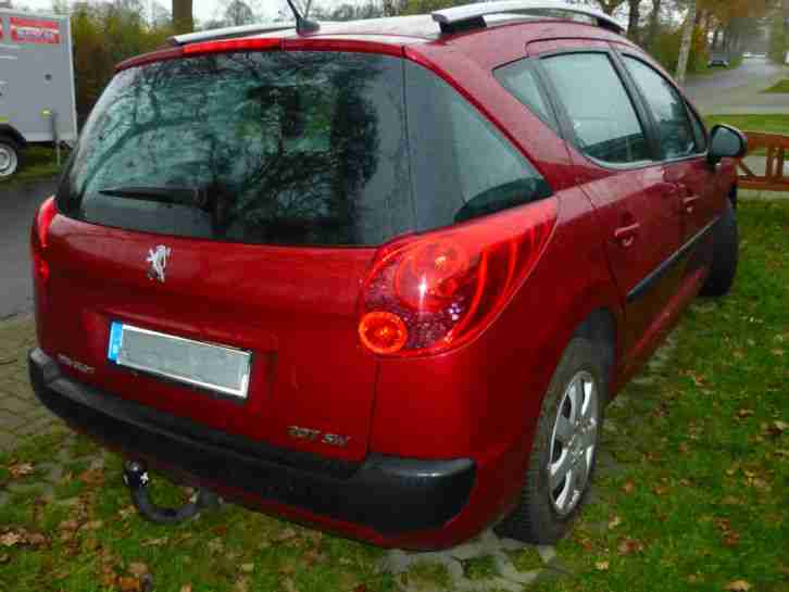Pkw Peugeot 207 Kombi Diesel Kat 106000 km AHK Panoramadach Klima 1.Hand
