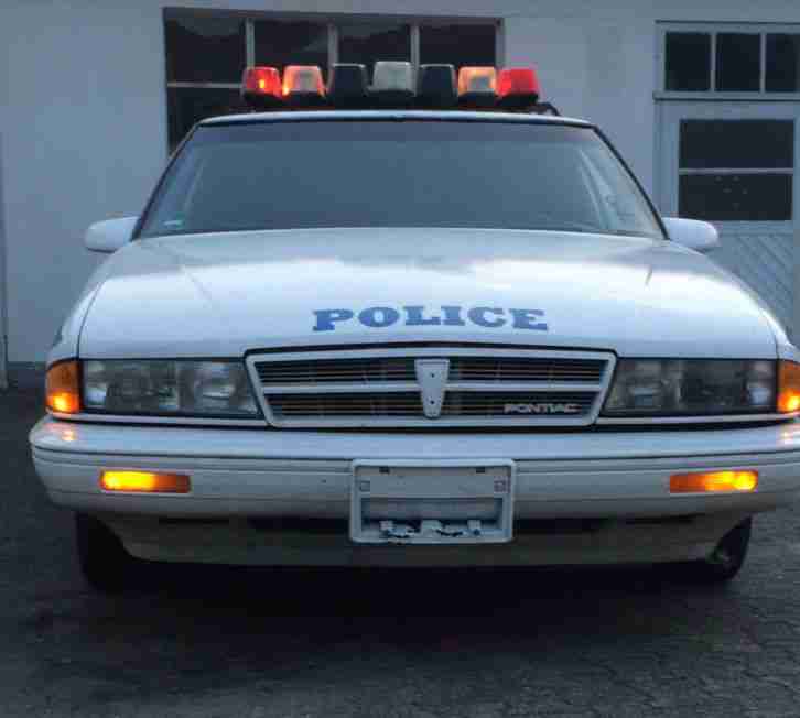 Pontiac Bonneville Police Car Cop NYPD Style Hingucker