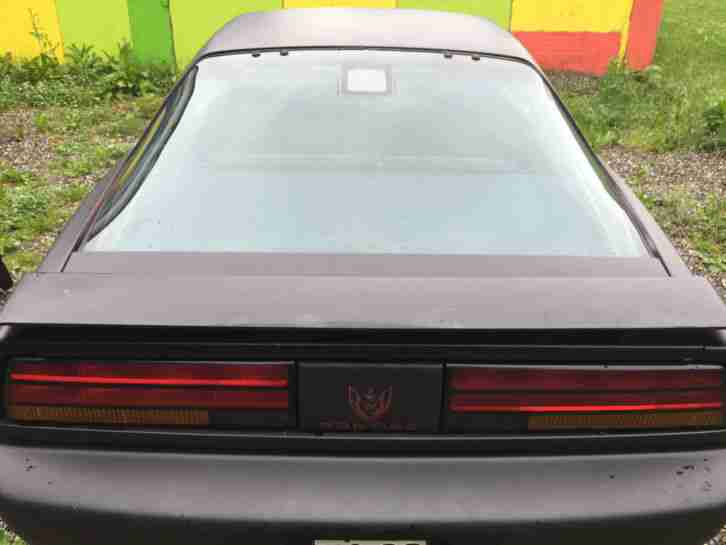 Pontiac Firebird 3,1L V6 Coupé, 1992, Matt Schwarz