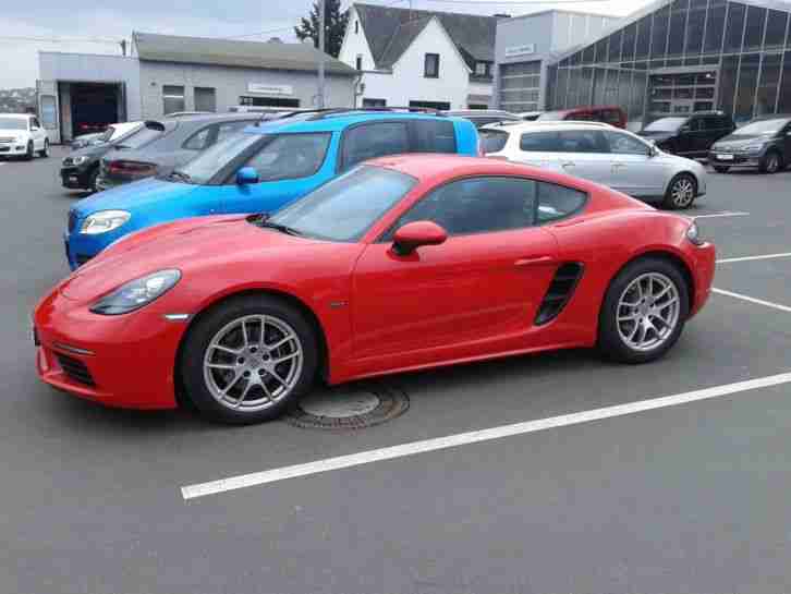 Porsche 718 Cayman